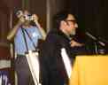 Fan GoH Jay Kay Klein photographs GoH Roger Zelazny